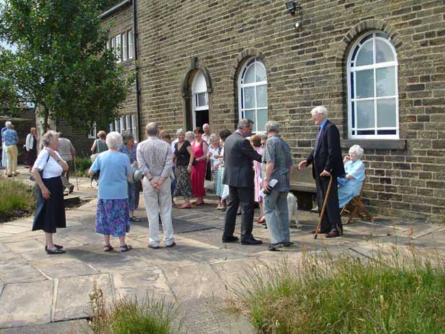 Photo of congregation outside Mount Zion