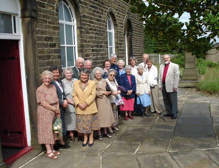 Photo of congregation outside Mount Zion